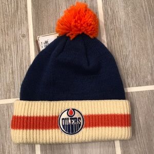 New Hockey Edmonton CCM Oilers Cuffed Pom Knit
